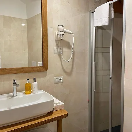 Il Belvedere 4* טורנו
